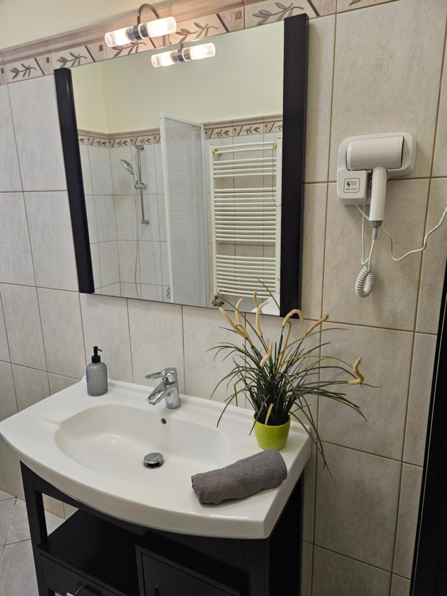 Apartmán Cozy And Near Kalvin Square *