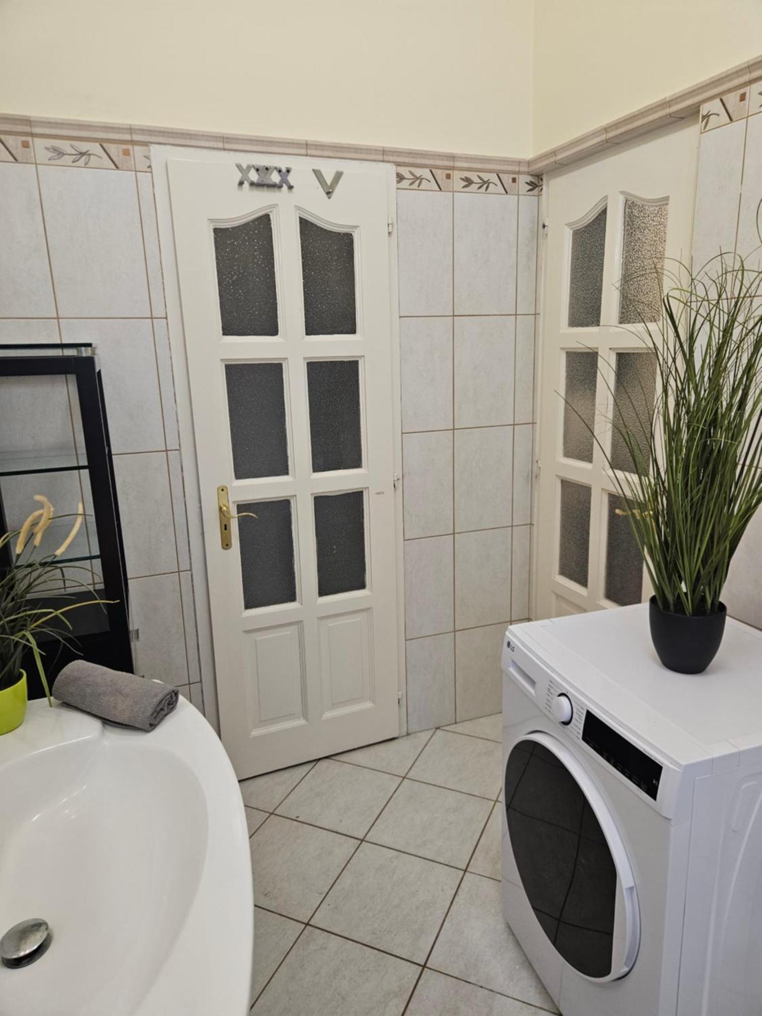 Apartmán Cozy And Near Kalvin Square