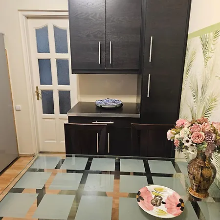 Cozy Apartment And Rooms Near Kalvin Square Budapest Exterior photo