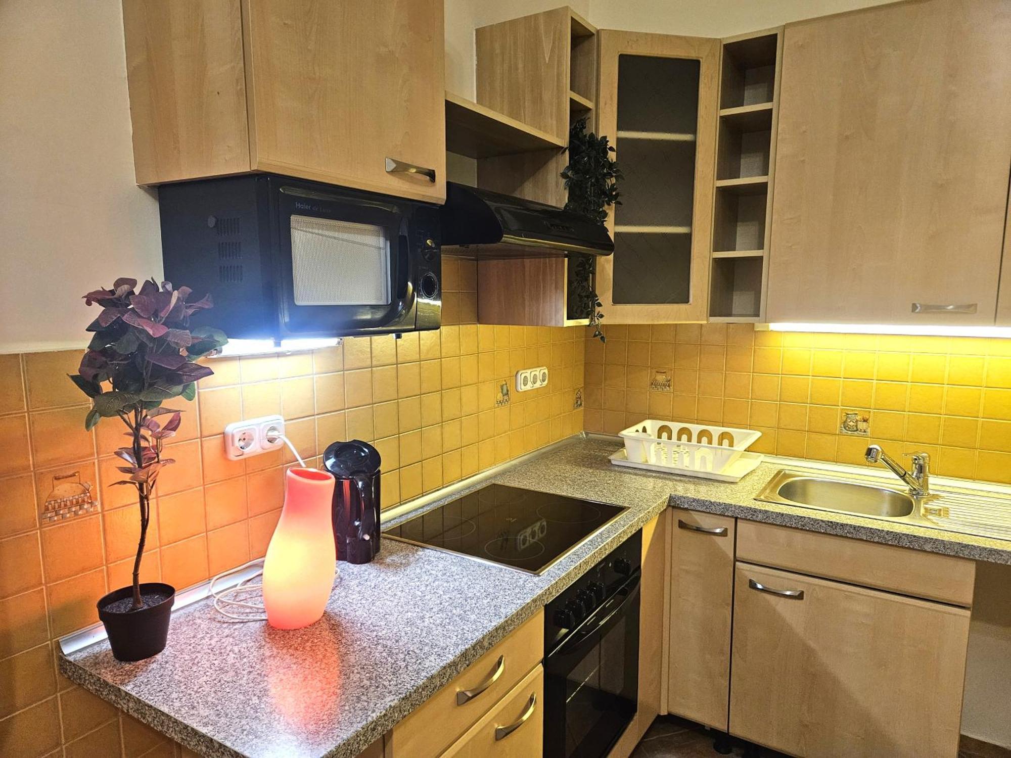 Apartment Cozy And Near Kalvin Square Budapest